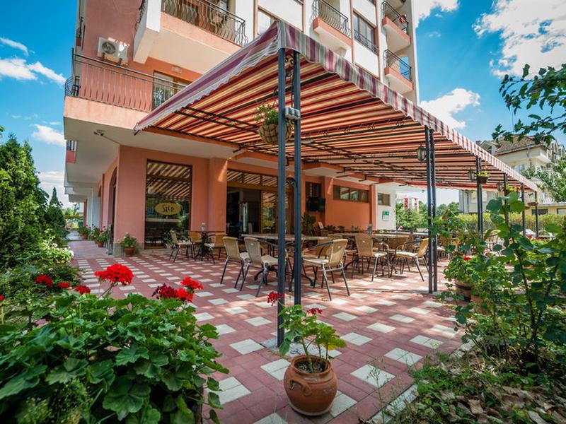 53E3370C8B6F3DC30545A55DE4ADA380