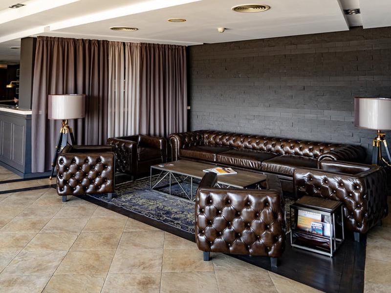 F0F25228AB68AC892CBB19B1E65342F1