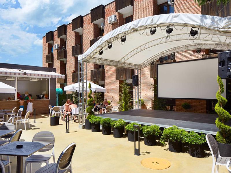 AF27251BB5F64C7410A292DE32DA12DD