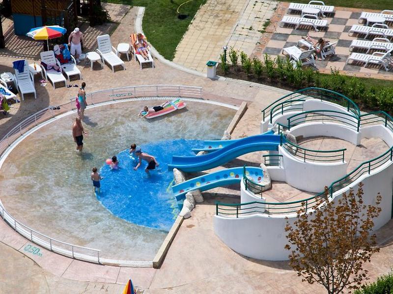 0485FC073DD8323095530CBFDA425707