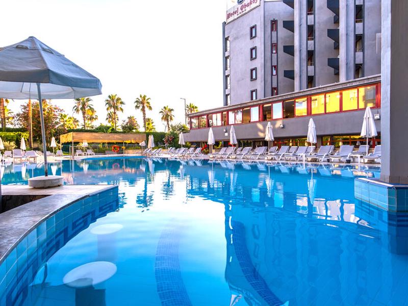 06DB485224C45E67514C1DFC3B4077E2