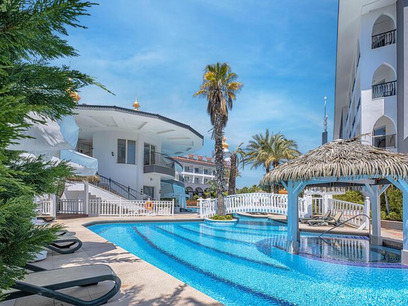 F8EA31F7A699D71321B0F197526E4937