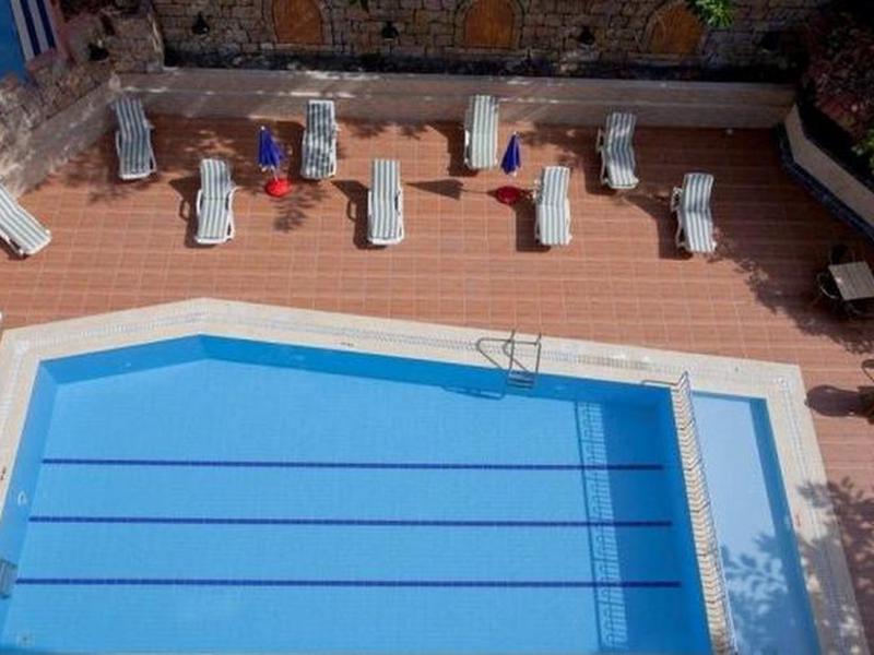 C1471463911E8C10C06E47FF24B1A8F5