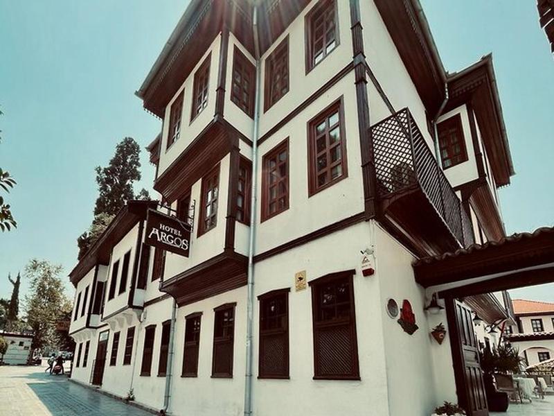 DC2CE318662BA5DBD21D3A88FB6D421F