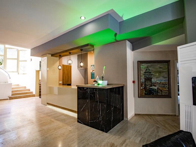 8D9F063A6F4C4D665D932EBB149C712A