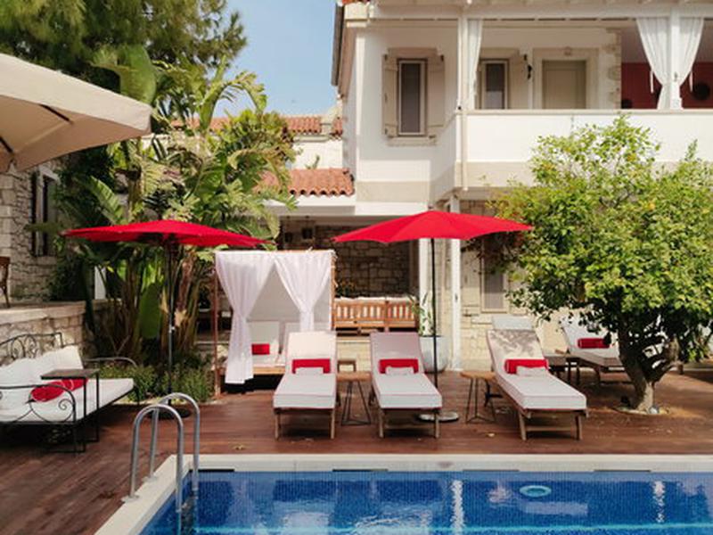 8EC7930F6E09B37C57BFBF40C5BA4D63