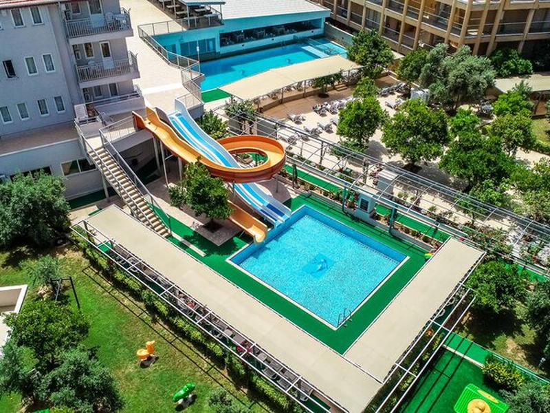 FE144D15481E876D945F42372BAAE8B9