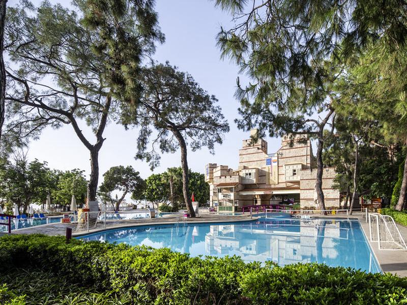 5CAFCA2A7AFB5908C2817B4418A9CA8F