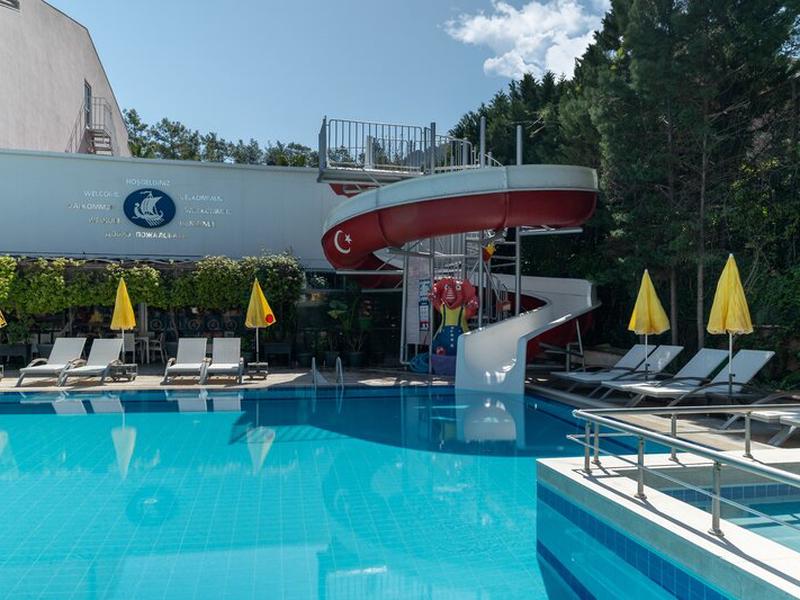 A5EAD76FBC5B1B362E0209F5CBDCF1E4