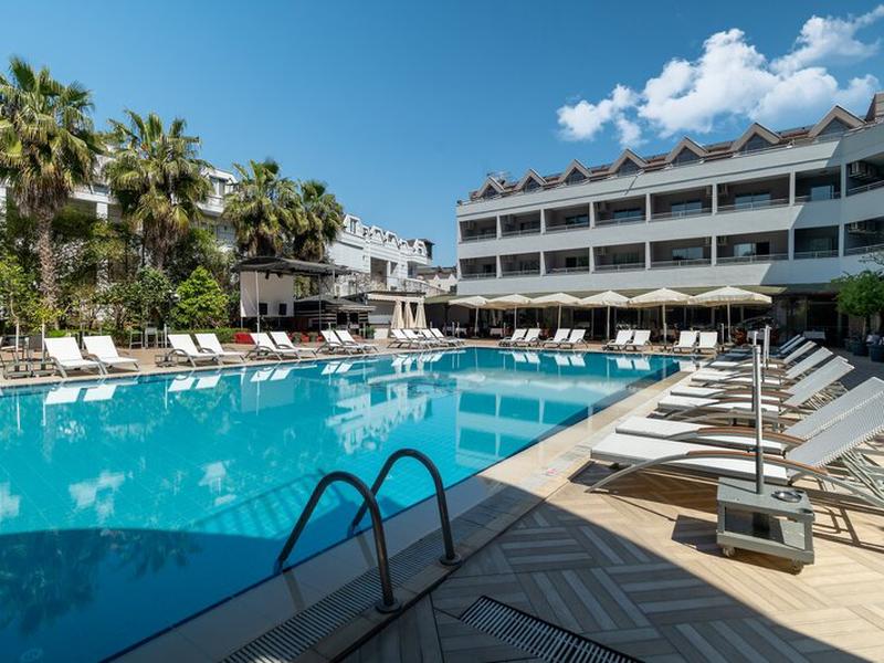 821E051BC0C7E9C630D2F2235171BFB4