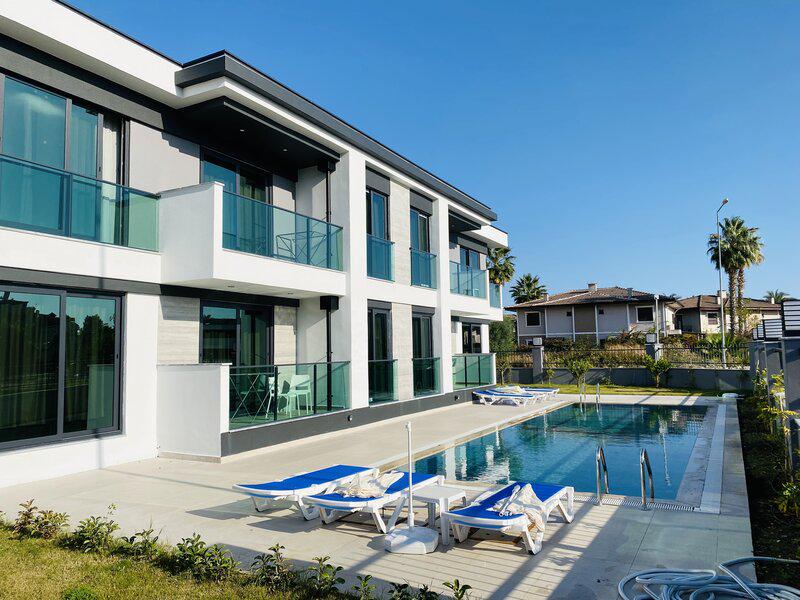 23409A1C5FC794B2AEDDA42579F4B601