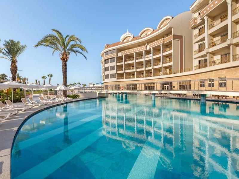 24B18C9EC6986AB8D042075822C499D0