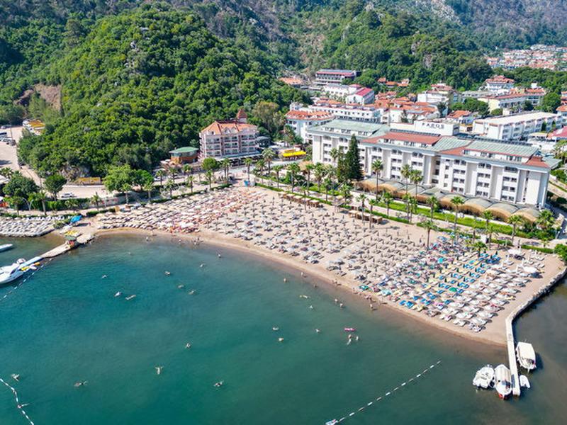 E3251375B0FC406D67AC0B9B3ADF7746