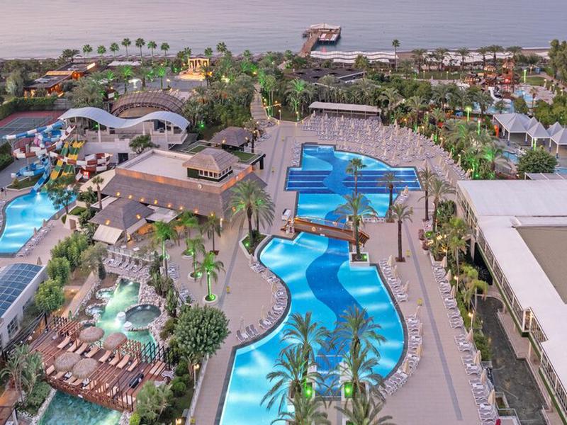 19545698B8BA0AAB41EE8C7E0F863872