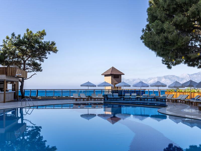 7186B4CBC0E28C6CF6B7C40678192081