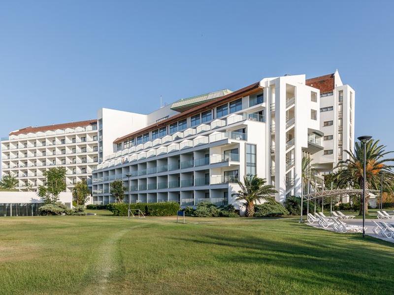 77B3D4E9115ABED81B657A804B01A8E3