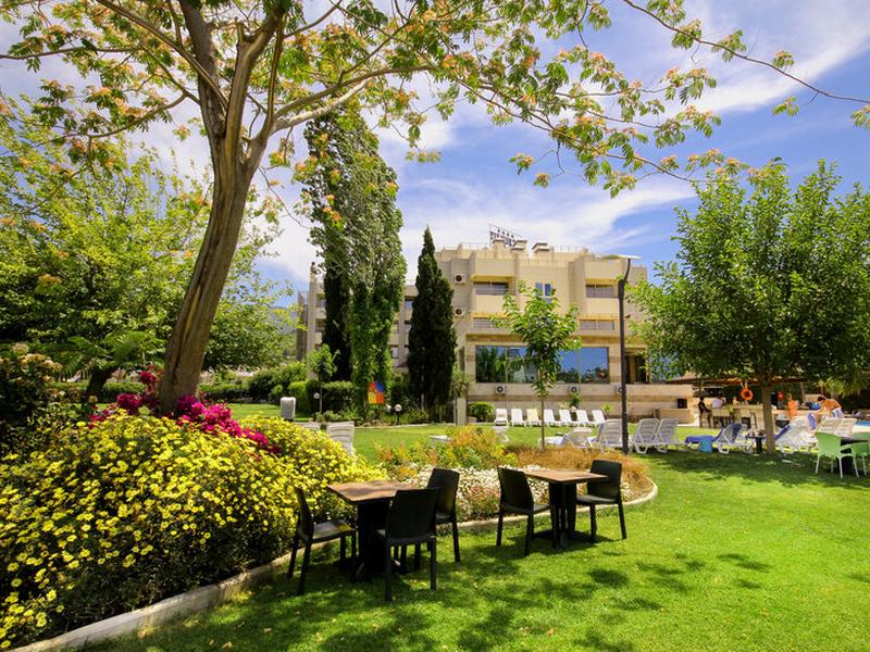 99DB33DA828AA5165D46C23244076D52