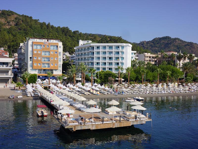 00C59AB3E45A992F68B8DBE83298CCDA