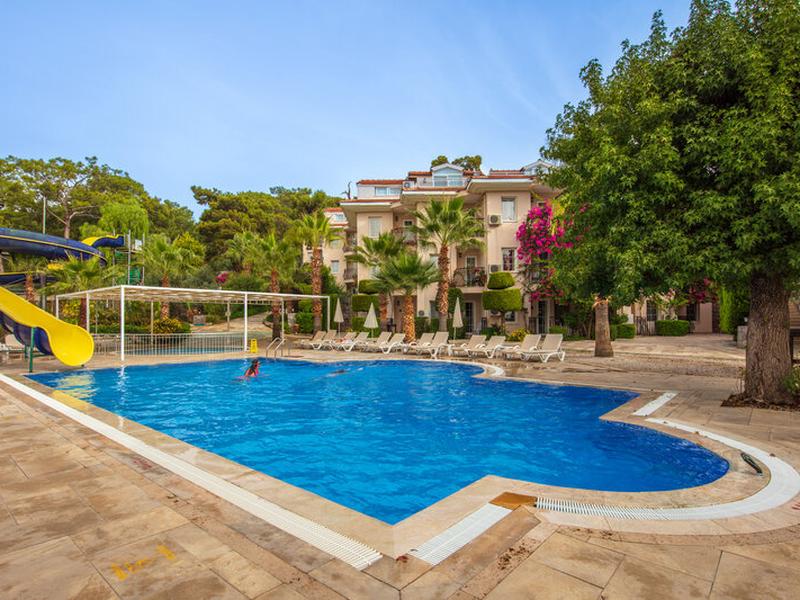 26CA69B6D9A81AE86369C56F14B78D7D