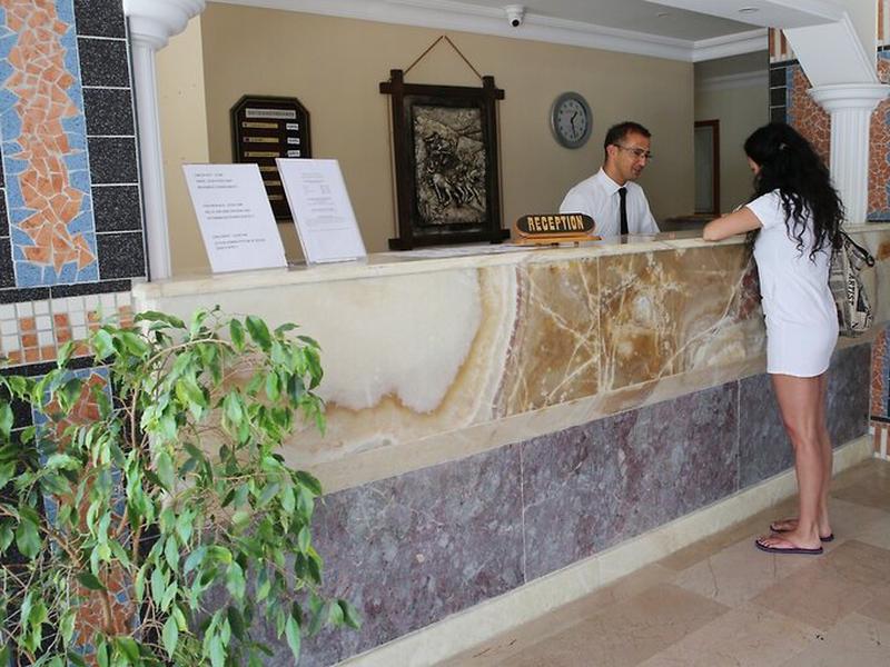 FA6C57A4F1C89548263053BC3DC7F6F7