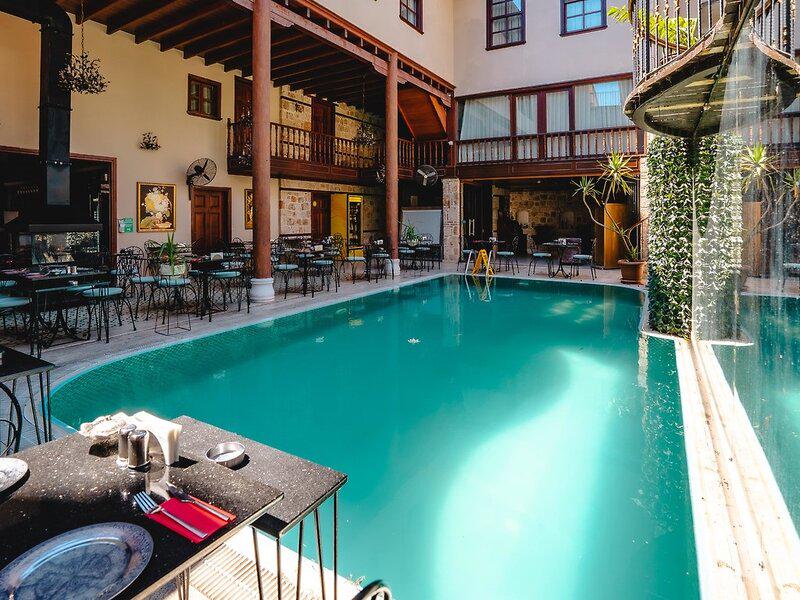 E1220DB21AE60E3EA146F8EBAF9D1C1A