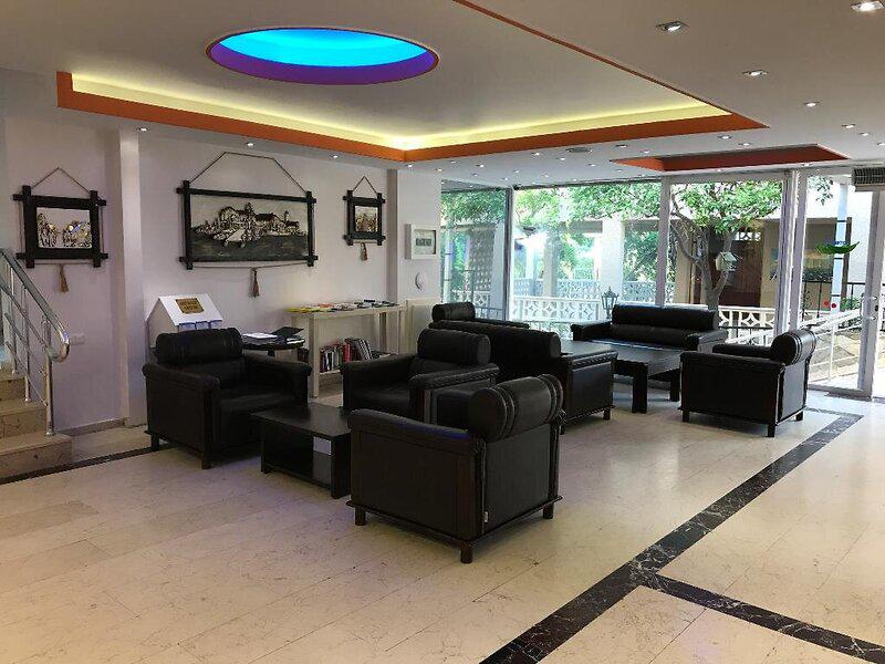 A0EBE27EC274536298CB253C6610AF16