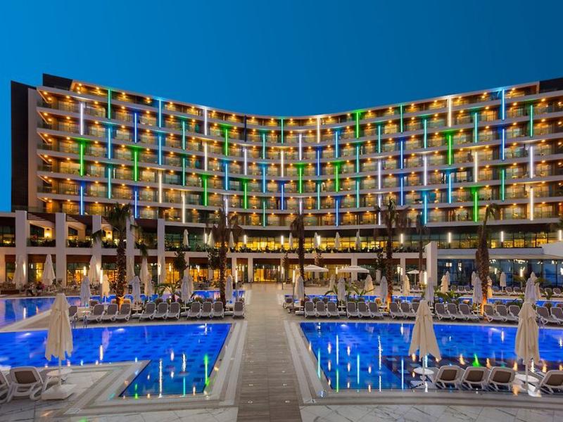 14A612D6CF3A992144AD88C0F2458EEB