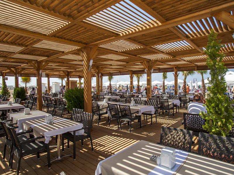 8A3A9D5EFA543E70F37BA34A283E26DA