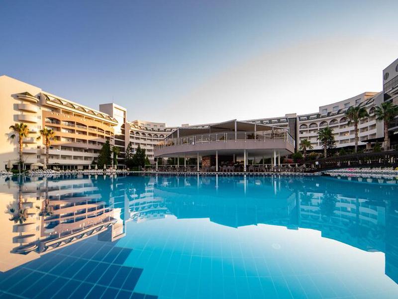 775E5BA4B2F6C6E41BBBE5530E5EB39C