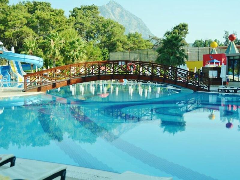 AD7384C66252BC96256D19B6BD64D953