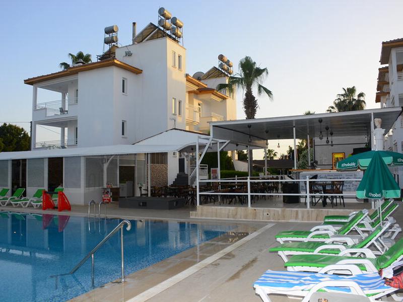 956132DD59B72D79AC9EE84EF74D1463