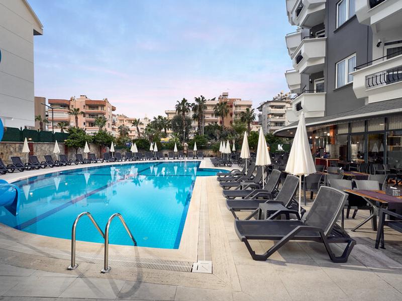 70D81E24709ACC82E8EC4B5CEACE1178