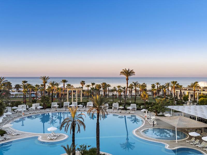 0B3A64D94EFA74B851FCE92B36E85C3E