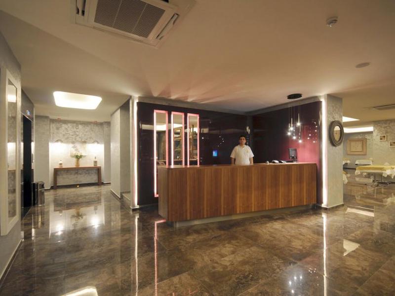 42B9CE3831D9638AD7A09470B94643FF