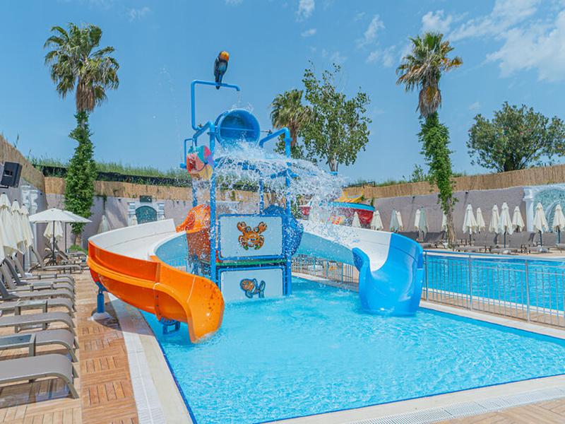 617497AE21C106BB2E9B9352C2807744