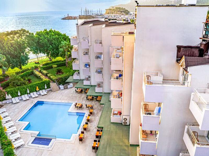 Viking Nona Beach Hotel