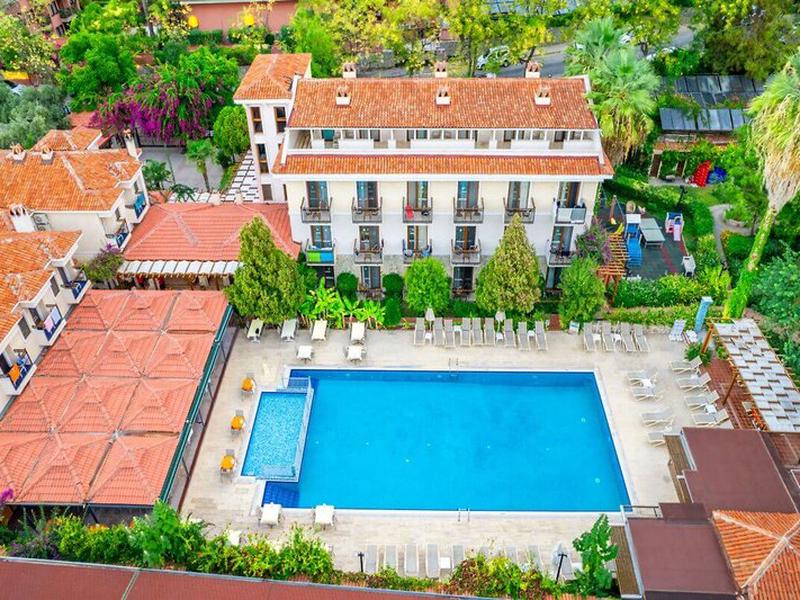 Perdikia Beach Hotel