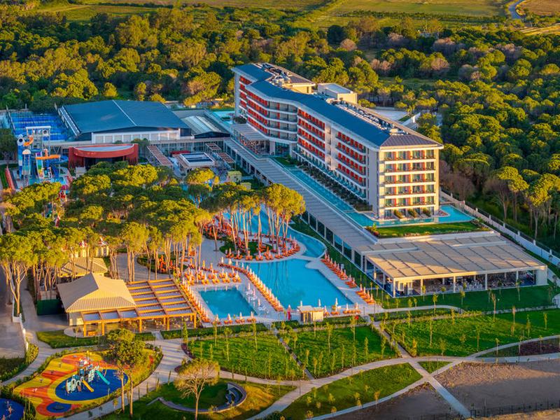 Trendy Perge Resort & Suites