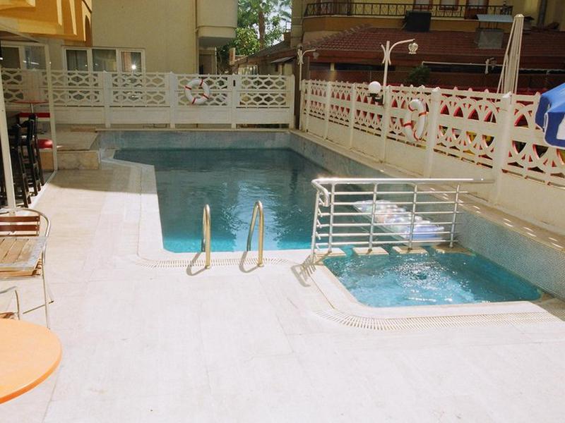 F722325E51C8426328C64B3752DAB86C