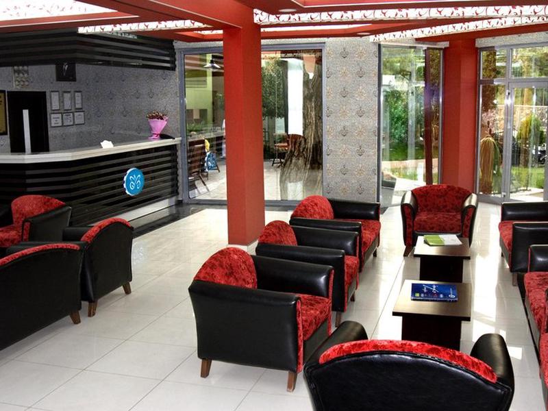 164AE25D40A42CBD06B9386AFEAFD2F8