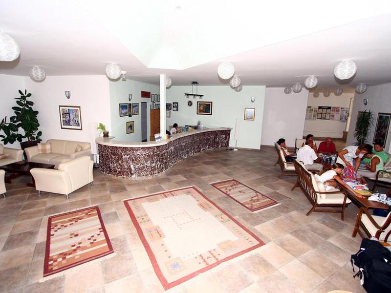 16561703E5A188D3F94E7FE81F35DC6A