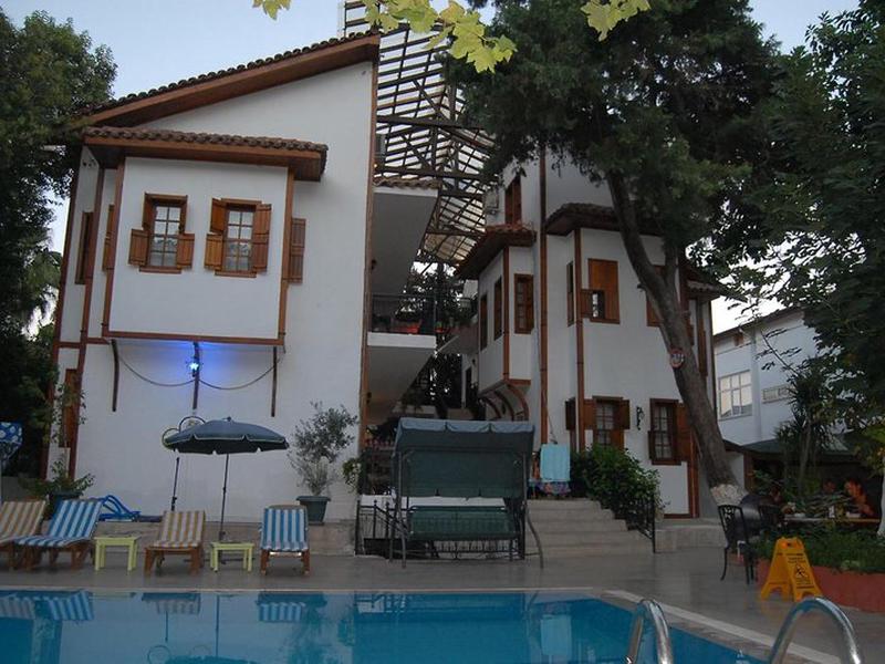 410CF0D810743E9B4B7B6A5920FB683E