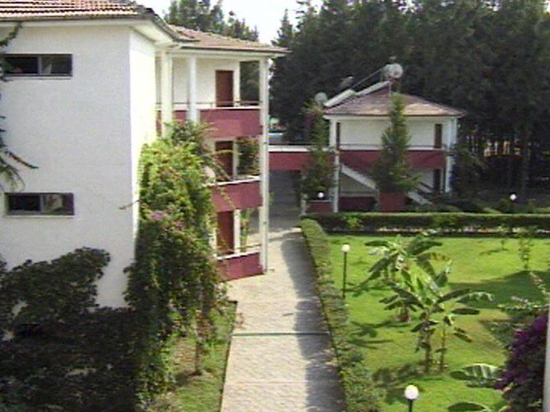 148F537237F2A746856AF30A292A51CF