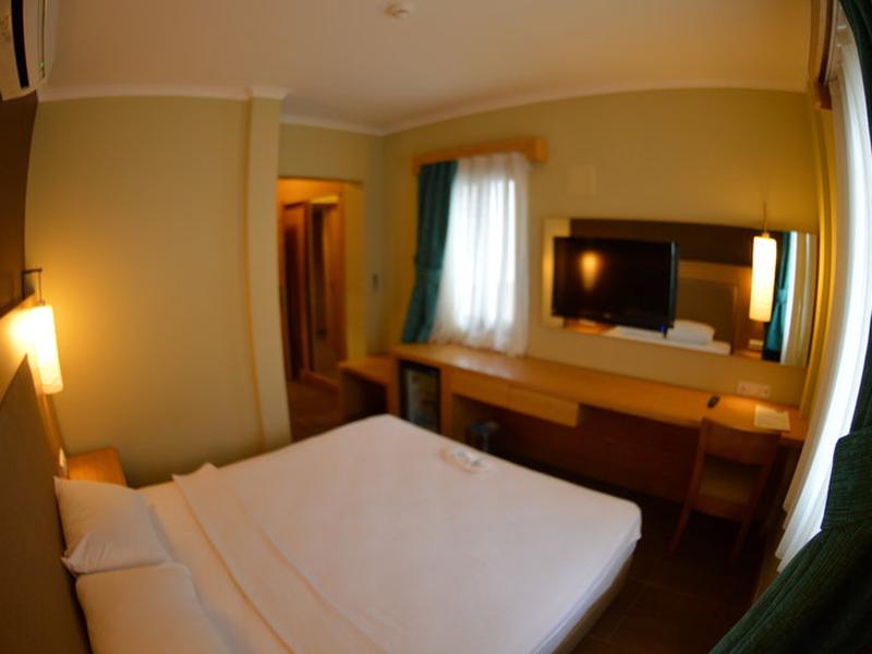 212925F9969E799C9E84F2B90A220A99