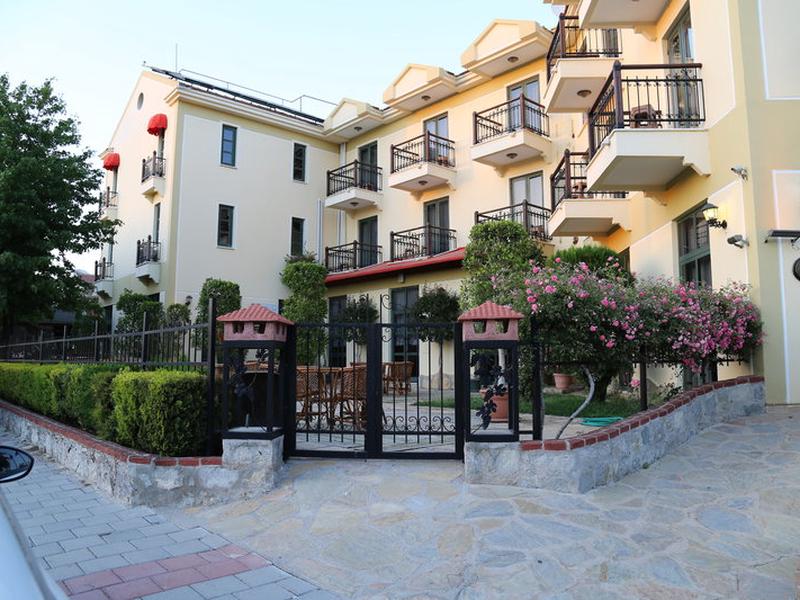 2169472CF171E3A03F5EFDA579DEDFFE