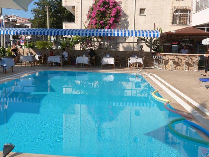 49BD18EA2C53DFAF5ED3106FCD3EF86C