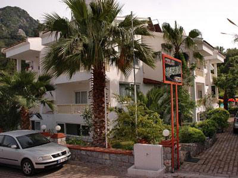 1E1BFF1DF365E21B2F92A402E32A557B