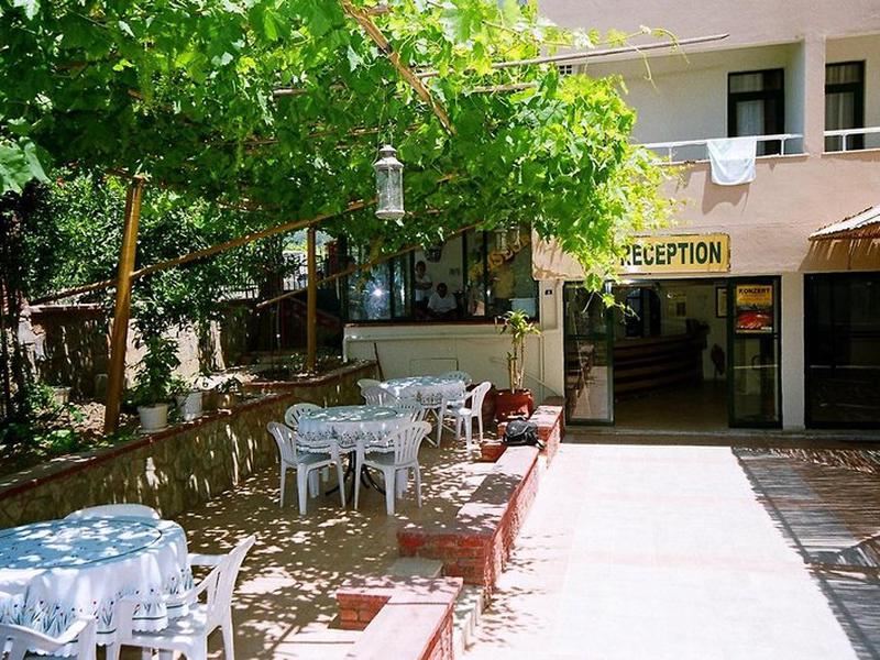 75D08C8BA40C3F1F86A88FBB56FD345F