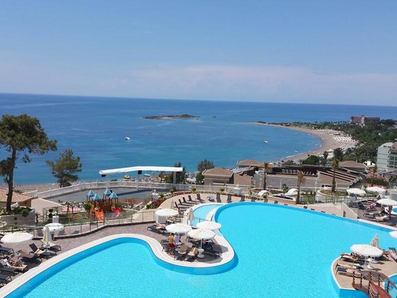 B232F1F01747F3848415A4561C79E389