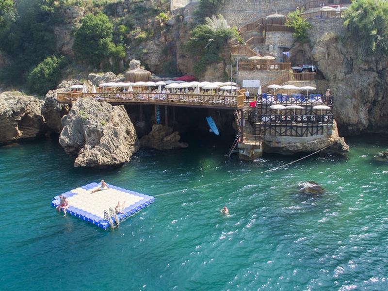 34CEF89F6AEA4D15F6F65CCDEFEBBAAE